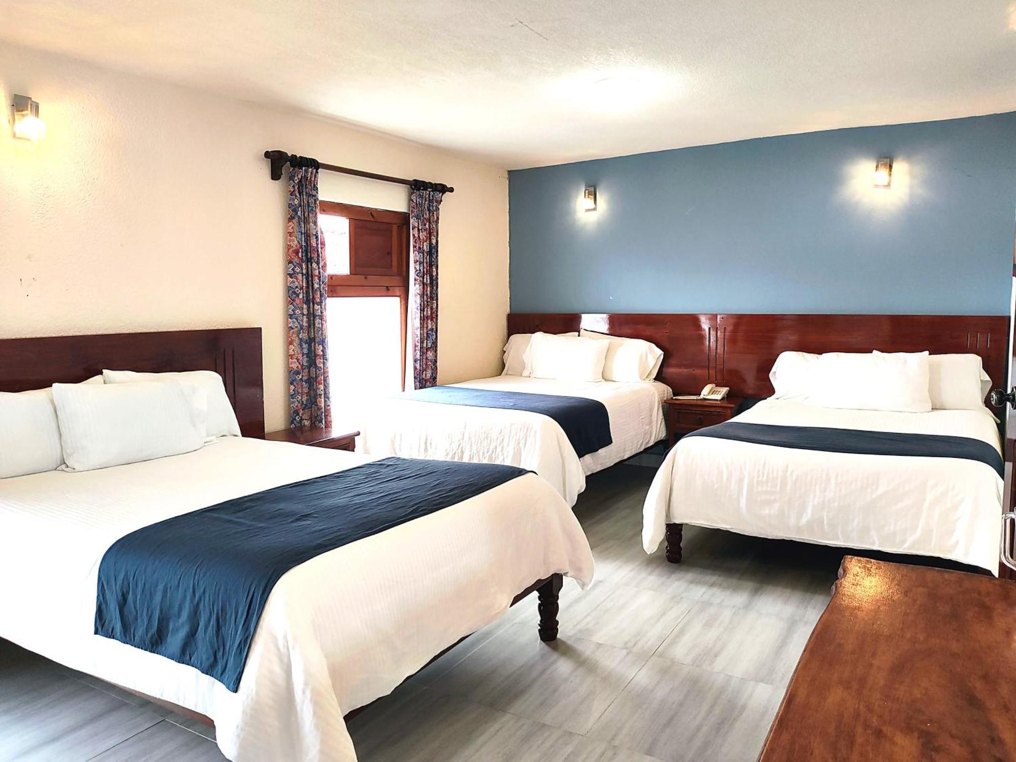 Hotel Barrio Antiguo Сан-Кристобаль-де-Ла-Касас Экстерьер фото